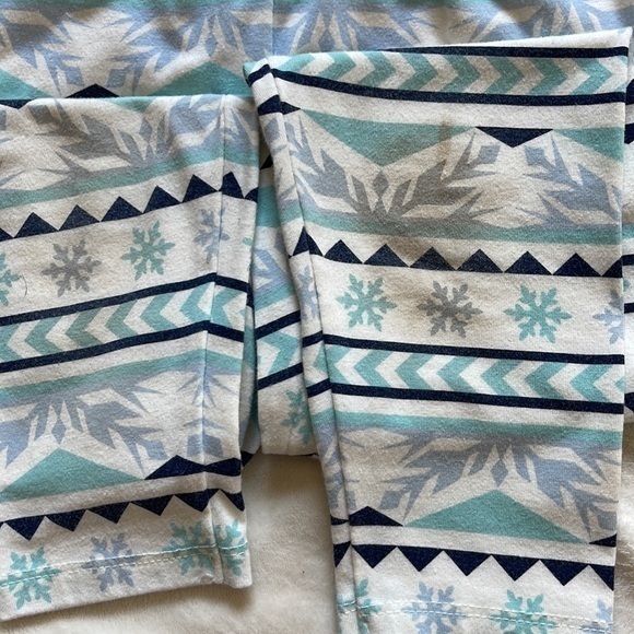 Disney Frozen collection. Girls Elsa 3 piece. Size 5 - Picture 10 of 16